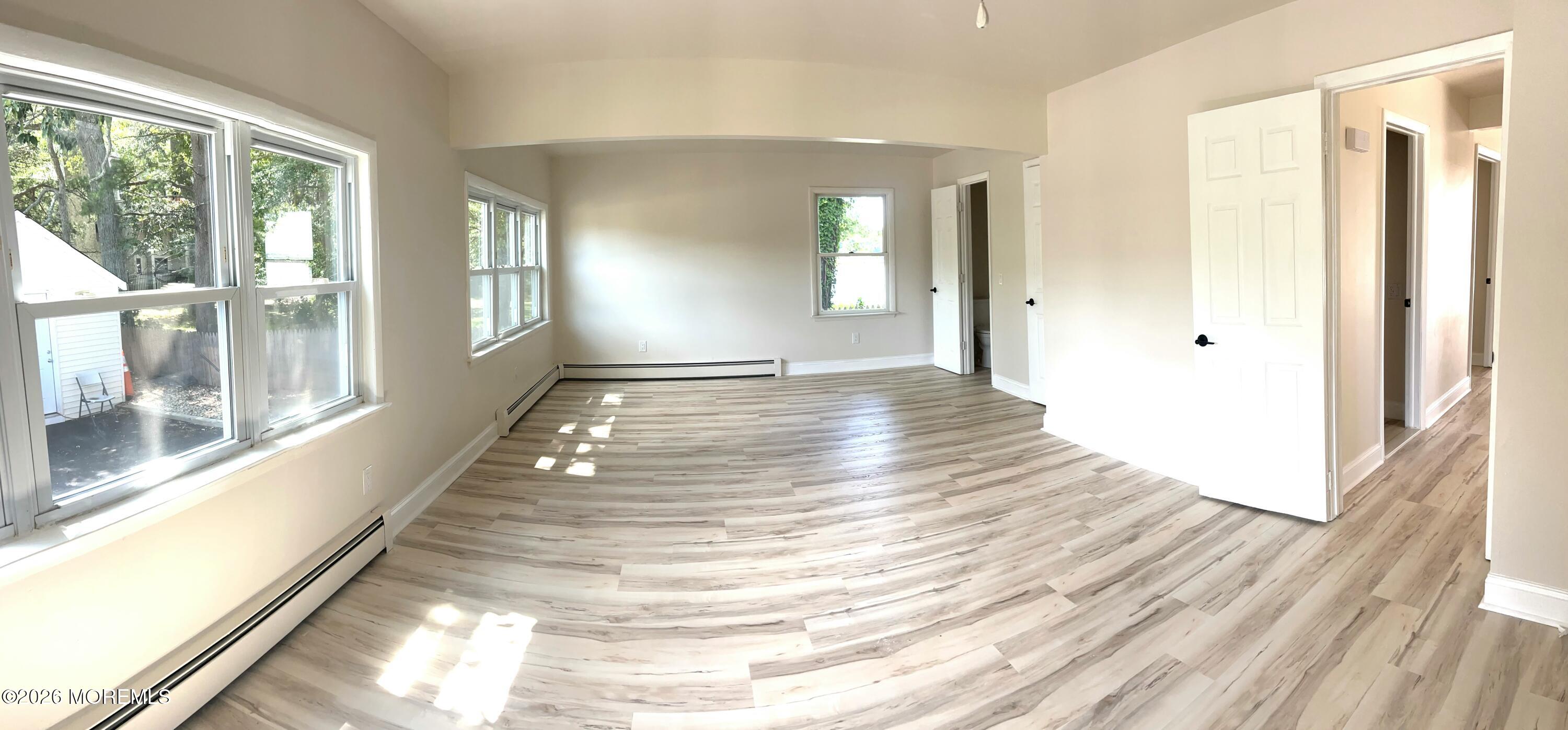 12 W. Riverside Drive) Brick NJ 08723