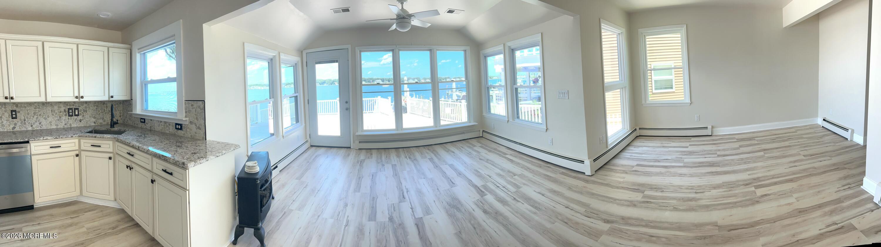 12 W. Riverside Drive) Brick NJ 08723
