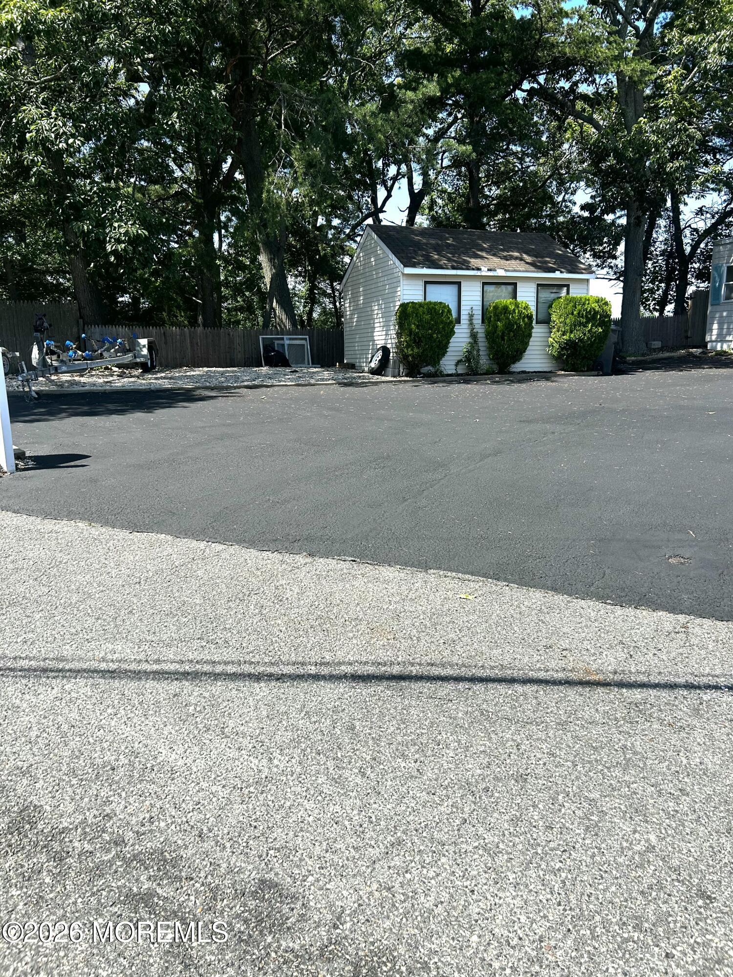 12 W. Riverside Drive) Brick NJ 08723