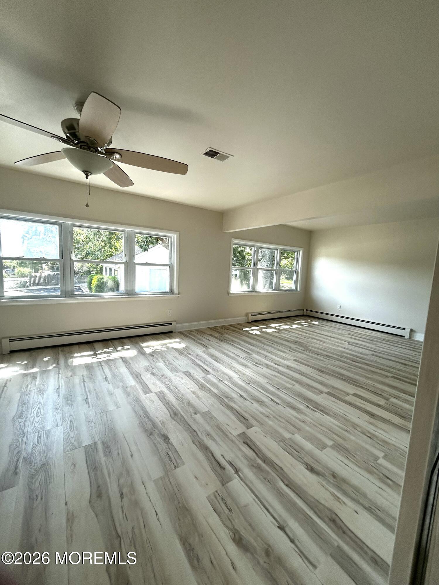 12 W. Riverside Drive) Brick NJ 08723