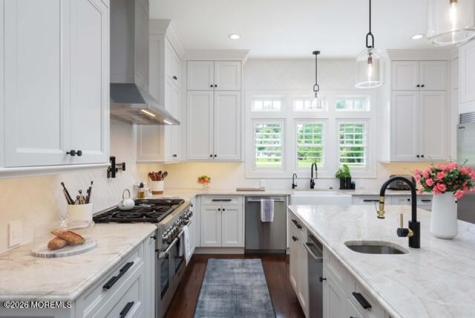 5 Buchhop Lane Red Bank NJ 07701