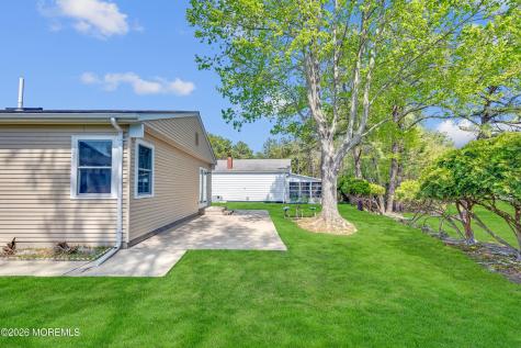 47 Normanton Court Toms River NJ 08757