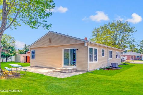 47 Normanton Court Toms River NJ 08757