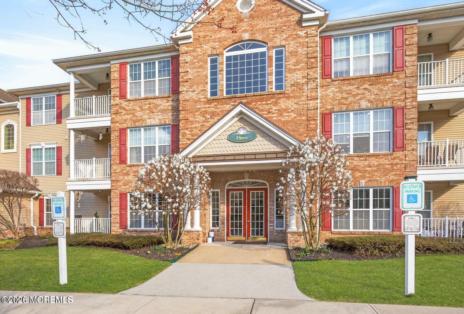 326 Sophee Lane Lakewood NJ 08701
