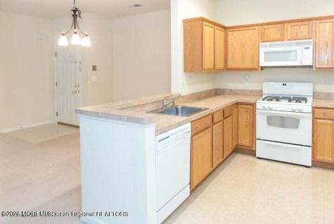 326 Sophee Lane Lakewood NJ 08701