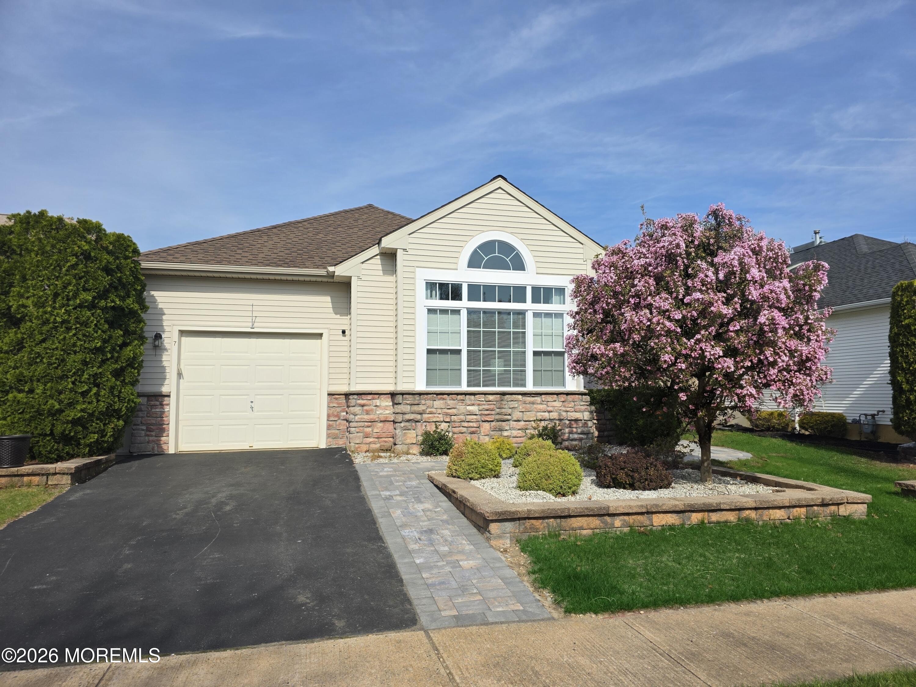 7 Marnier Court Manchester NJ 08759