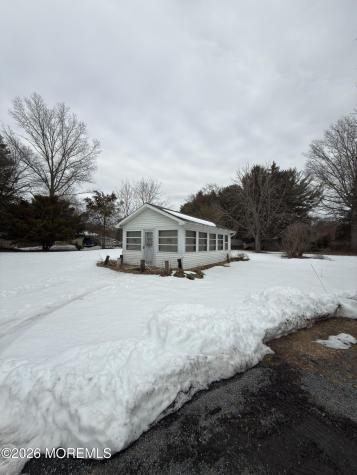 325 Sharon Road Robbinsville NJ 08691