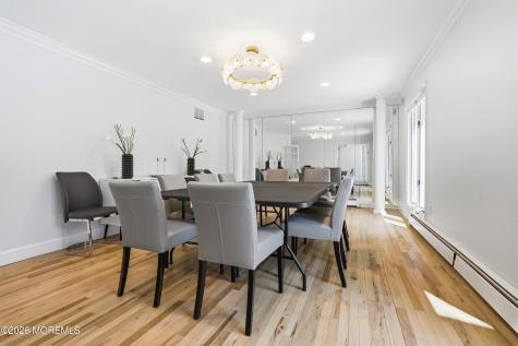4 Mount Court Oakhurst NJ 07755
