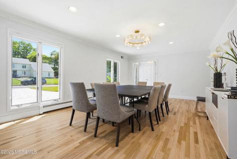 4 Mount Court Oakhurst NJ 07755