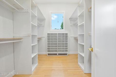 4 Mount Court Oakhurst NJ 07755