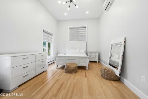 4 Mount Court Oakhurst NJ 07755