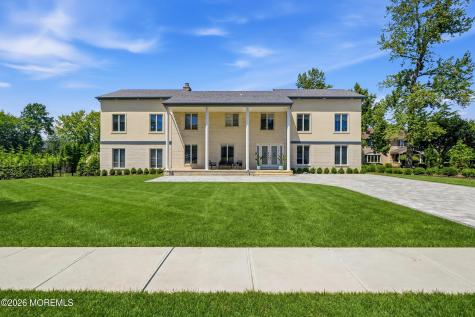 4 Mount Court Oakhurst NJ 07755
