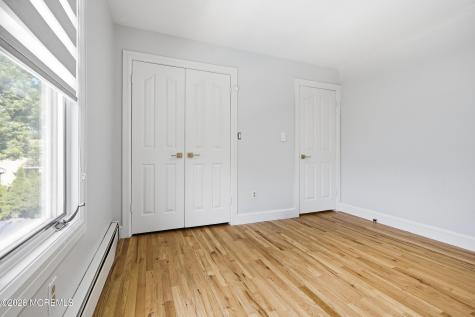 4 Mount Court Oakhurst NJ 07755