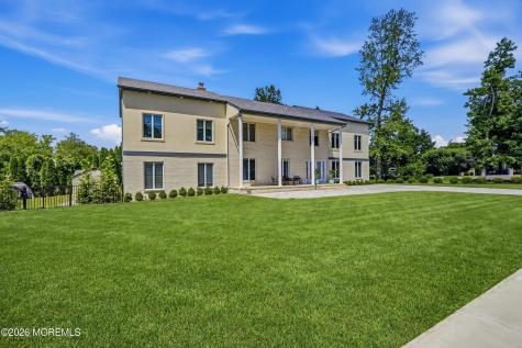 4 Mount Court Oakhurst NJ 07755