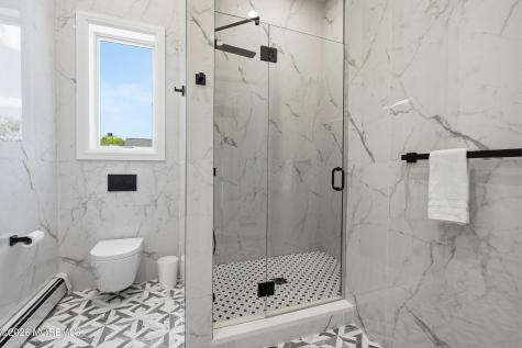 4 Mount Court Oakhurst NJ 07755