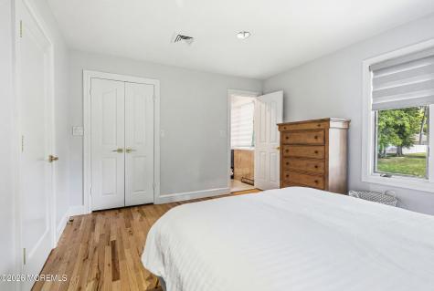 4 Mount Court Oakhurst NJ 07755