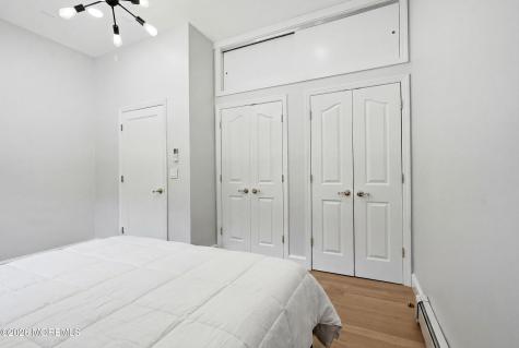 4 Mount Court Oakhurst NJ 07755