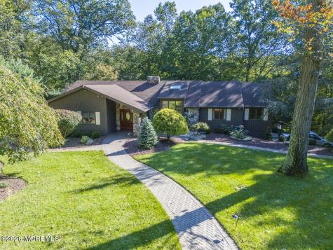9 Jill Drive Holmdel NJ 07733