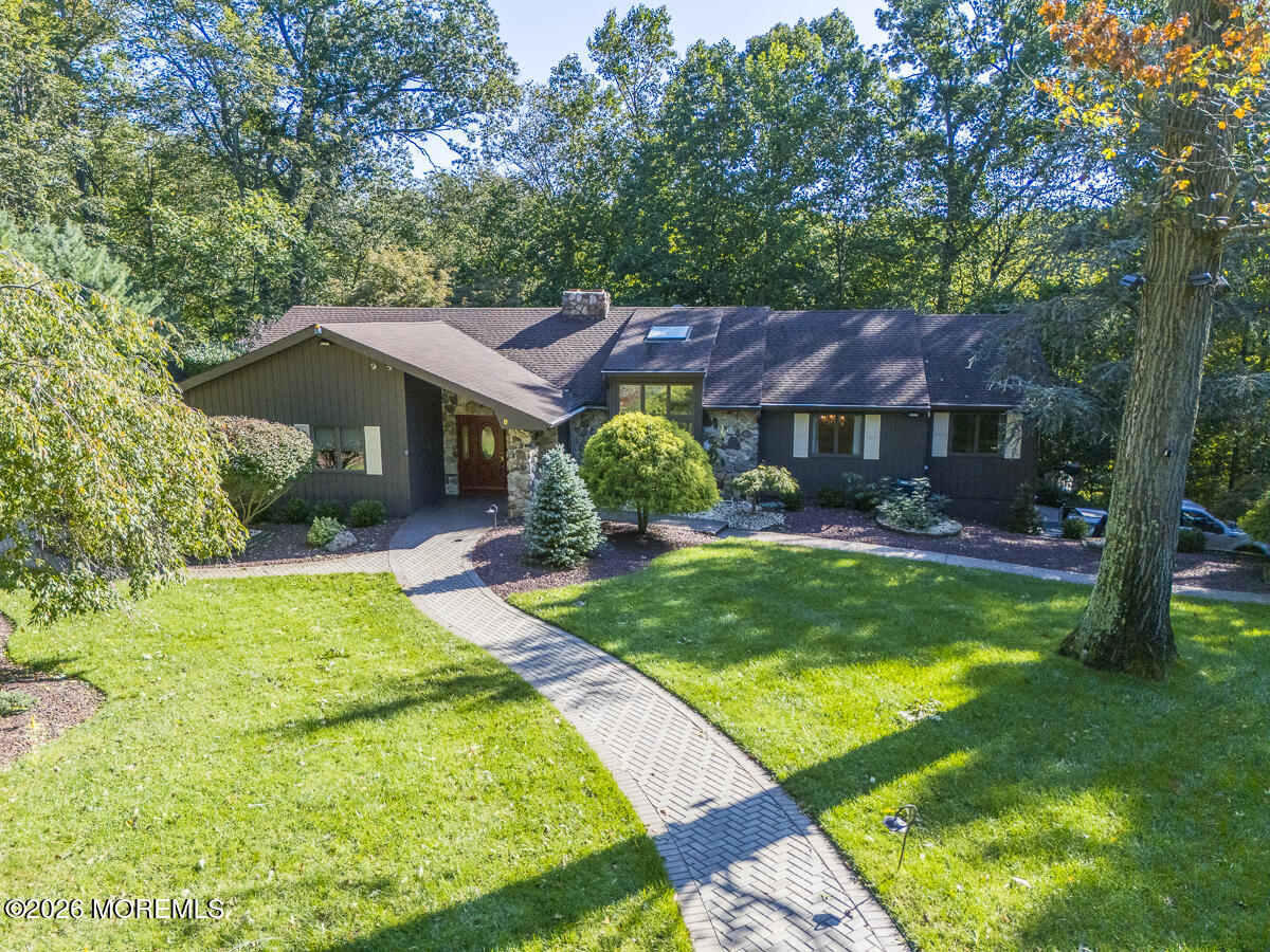 9 Jill Drive Holmdel NJ 07733