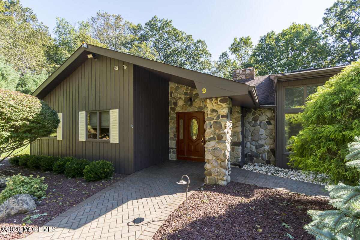 9 Jill Drive Holmdel NJ 07733