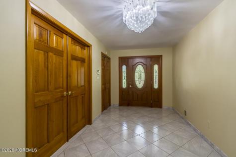 9 Jill Drive Holmdel NJ 07733