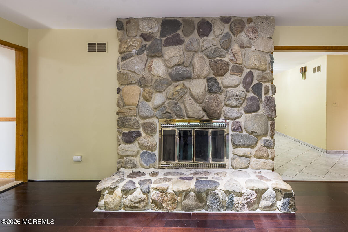 9 Jill Drive Holmdel NJ 07733