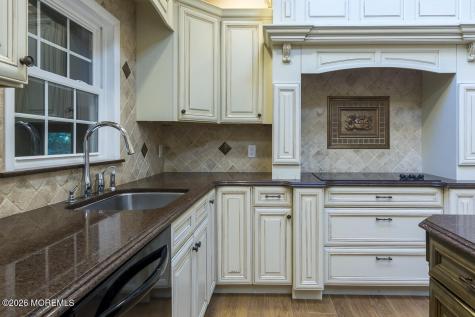 9 Jill Drive Holmdel NJ 07733