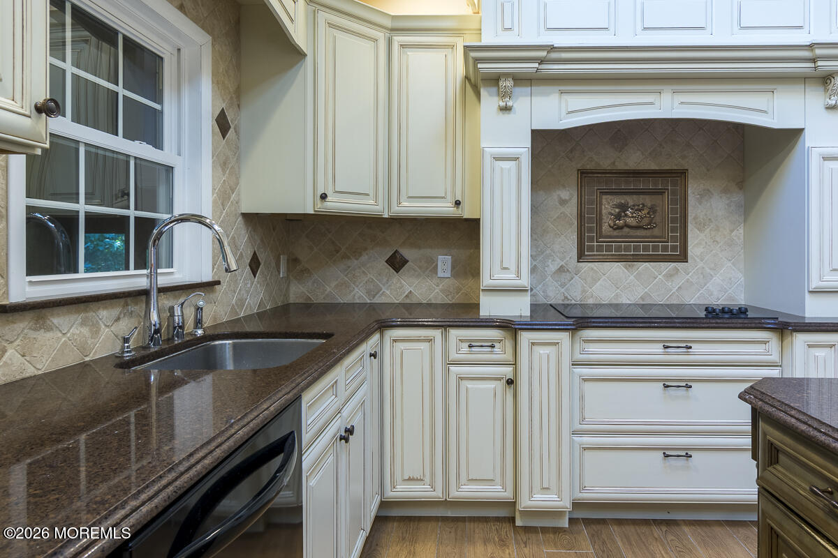 9 Jill Drive Holmdel NJ 07733