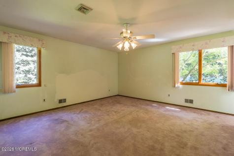 9 Jill Drive Holmdel NJ 07733