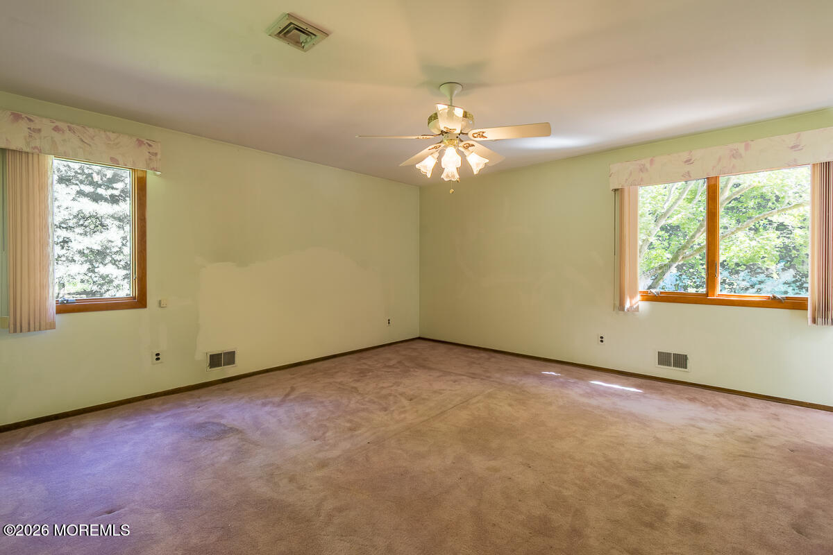 9 Jill Drive Holmdel NJ 07733