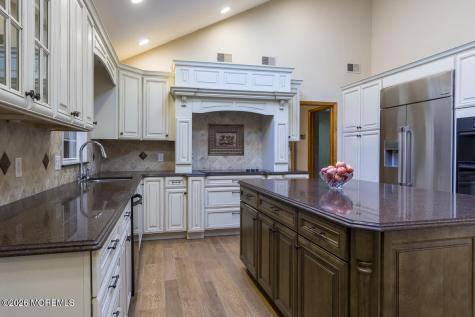 9 Jill Drive Holmdel NJ 07733