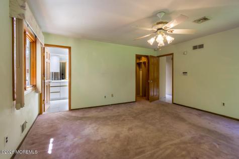 9 Jill Drive Holmdel NJ 07733