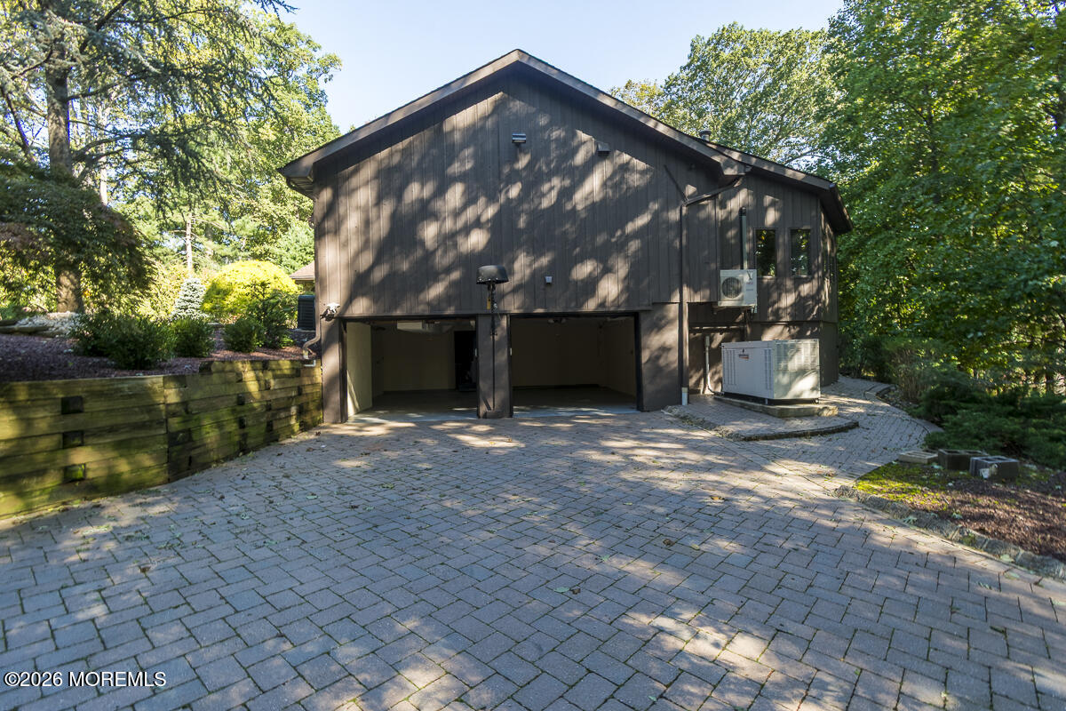9 Jill Drive Holmdel NJ 07733