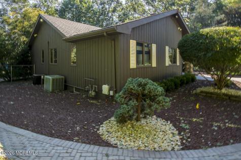 9 Jill Drive Holmdel NJ 07733