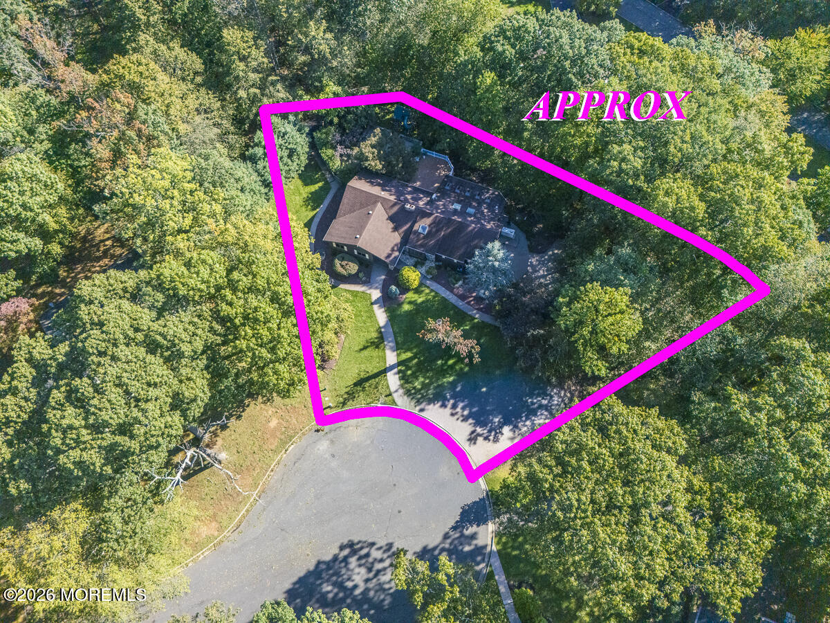 9 Jill Drive Holmdel NJ 07733