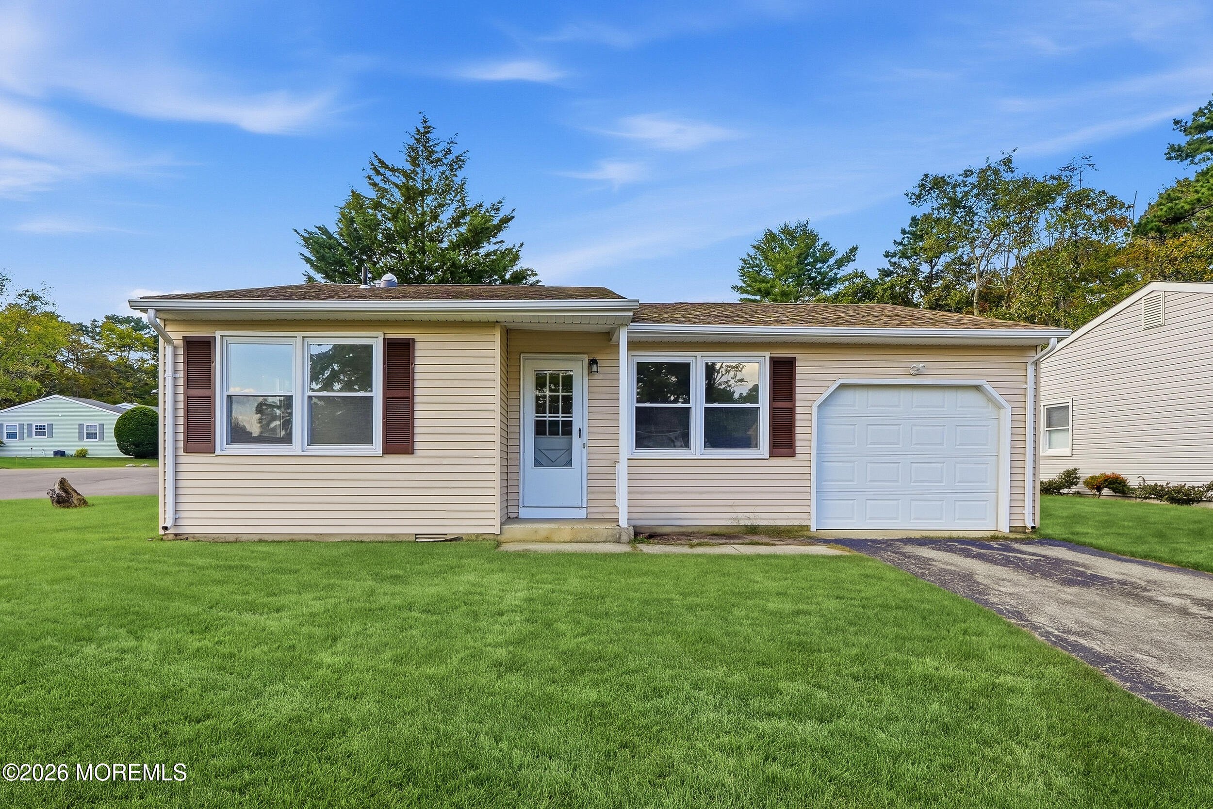 91 Westport Drive Whiting NJ 08759