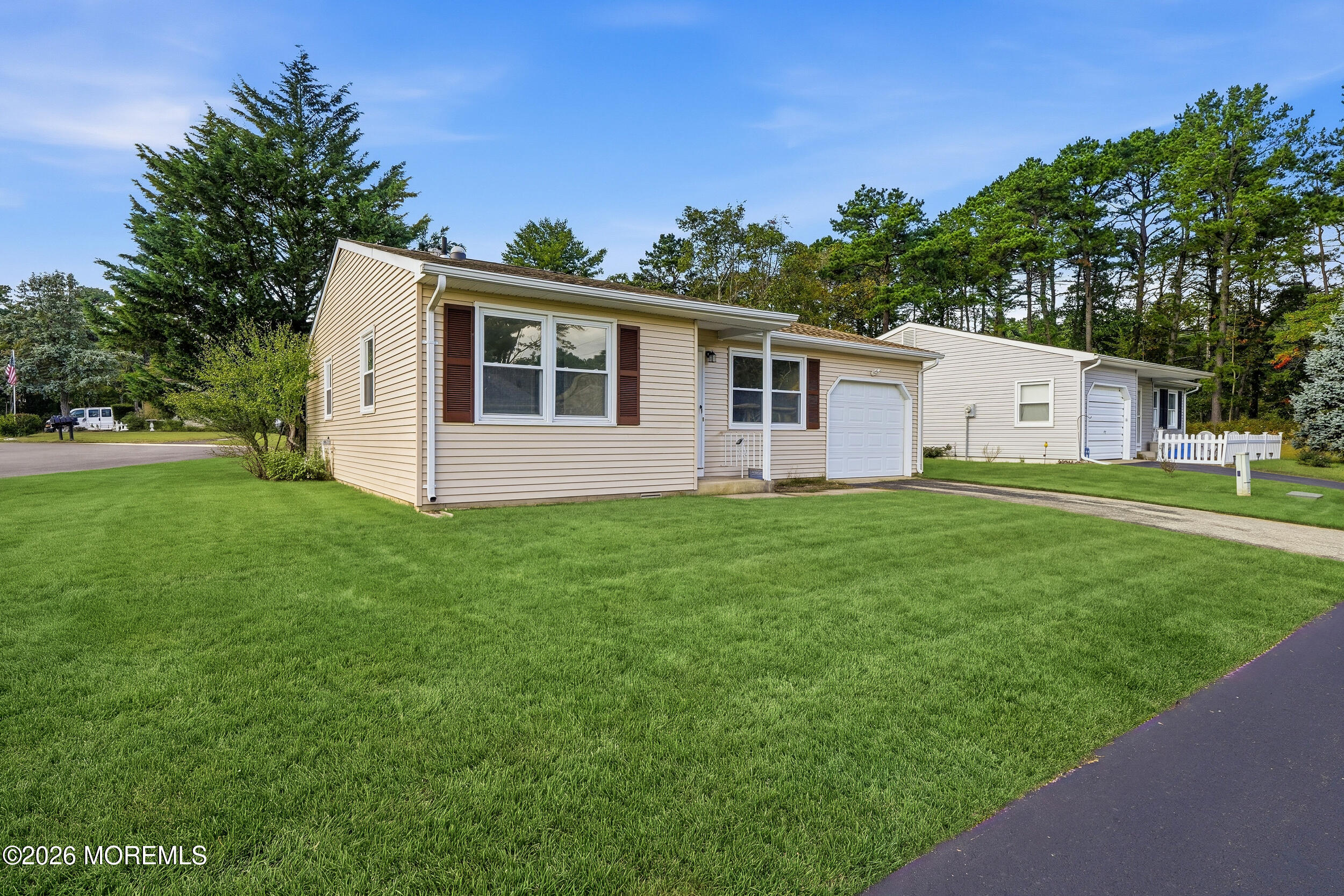 91 Westport Drive Whiting NJ 08759