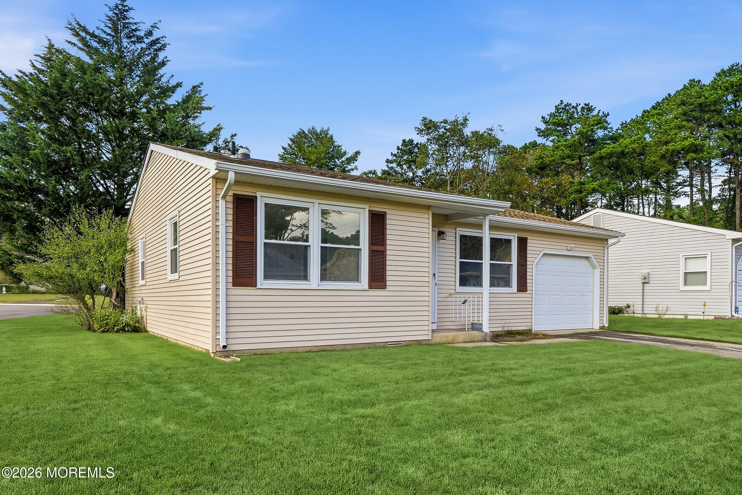91 Westport Drive Whiting NJ 08759