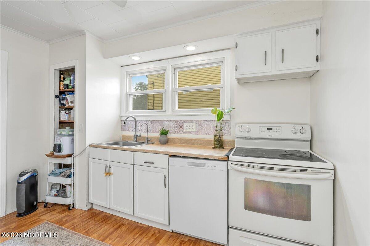 54 Chingarora Avenue Keyport NJ 07735