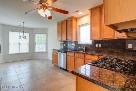 50 Eagle Ridge Circle Lakewood NJ 08701