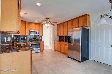 50 Eagle Ridge Circle Lakewood NJ 08701