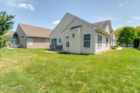 50 Eagle Ridge Circle Lakewood NJ 08701