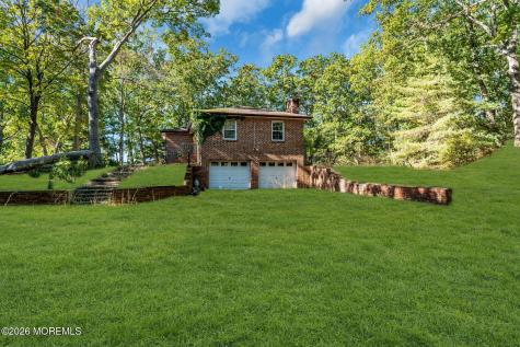62 Friendship Road Howell NJ 07731