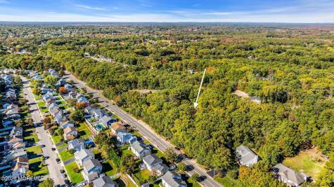 62 Friendship Road Howell NJ 07731