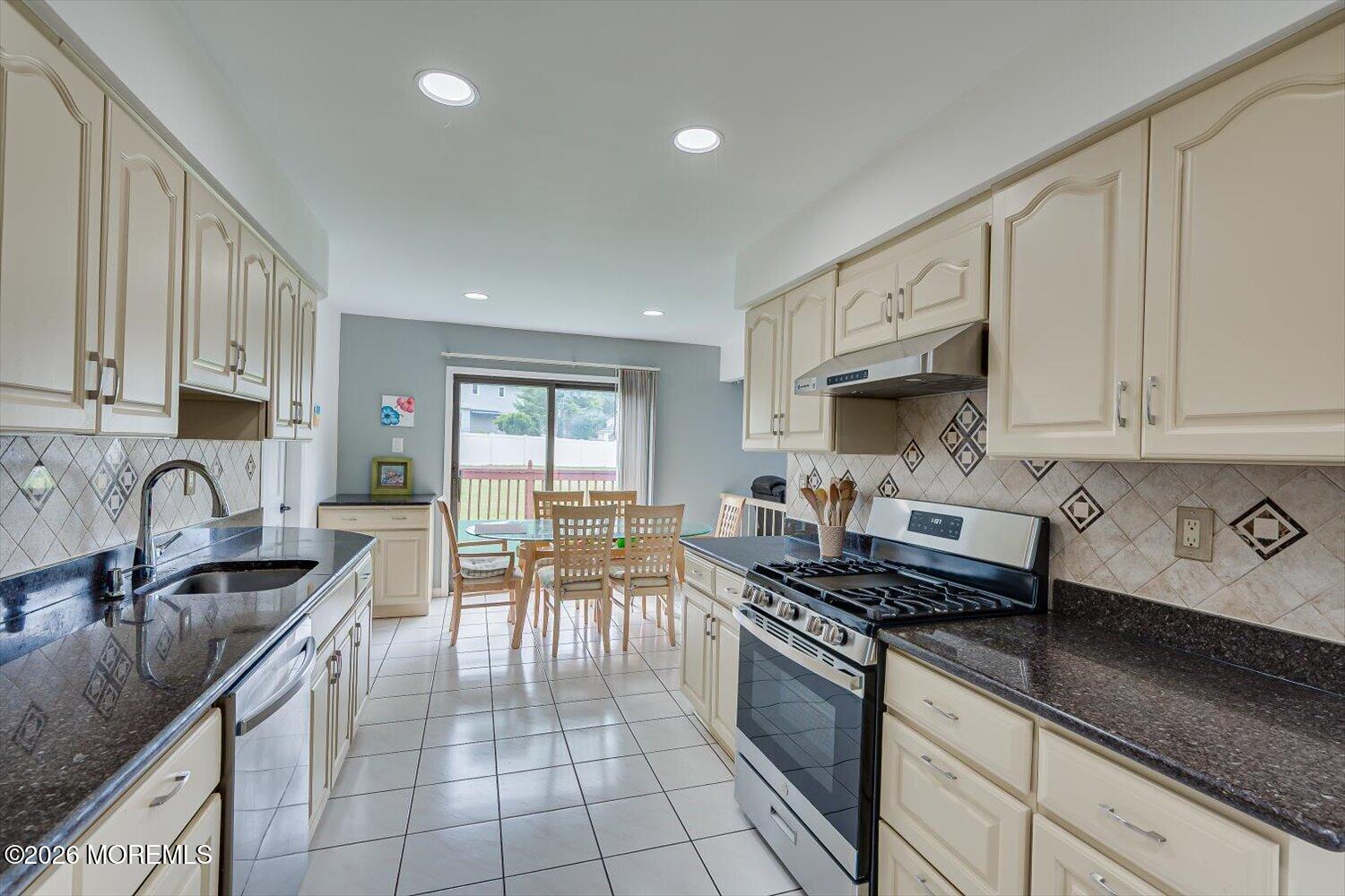 10 Patriot Court Edison NJ 08820