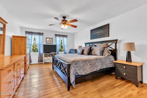 14 Scott Drive Morganville NJ 07751