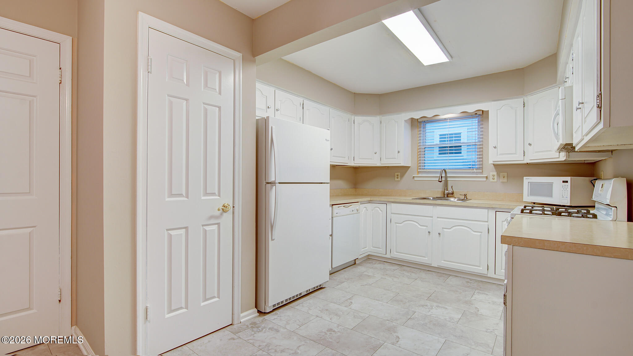 7 Lakeview Drive Marlboro NJ 07746