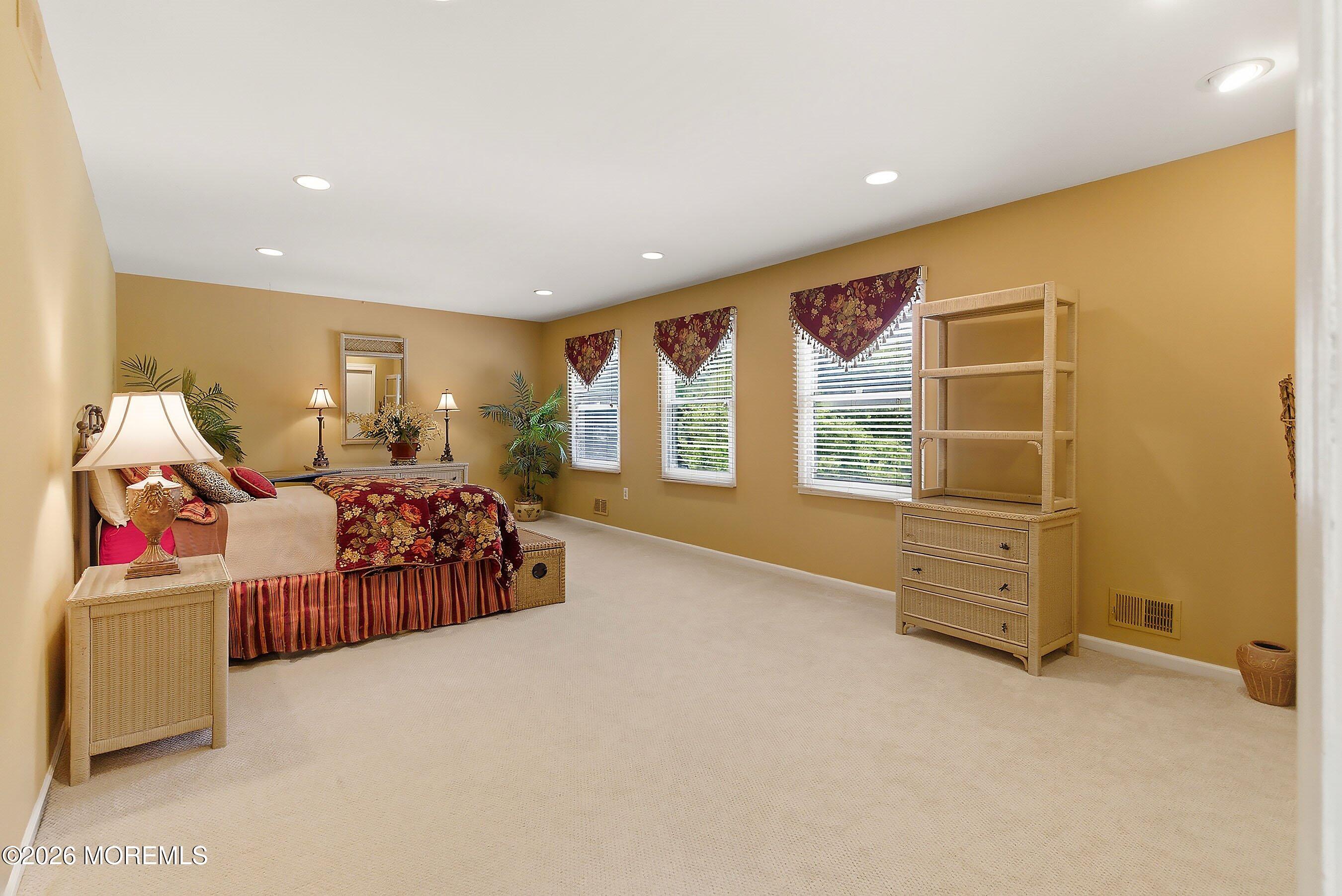 2 Constitution Drive Leonardo NJ 07737