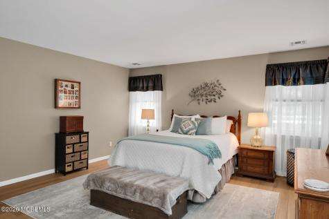 749 Park Avenue Belford NJ 07718