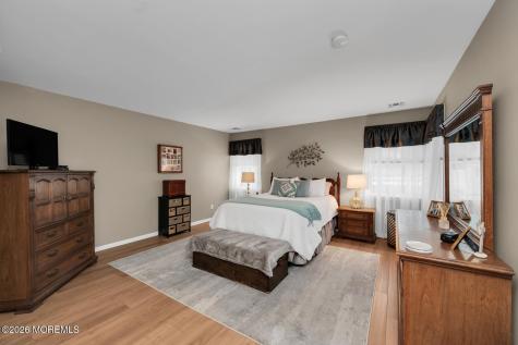 749 Park Avenue Belford NJ 07718
